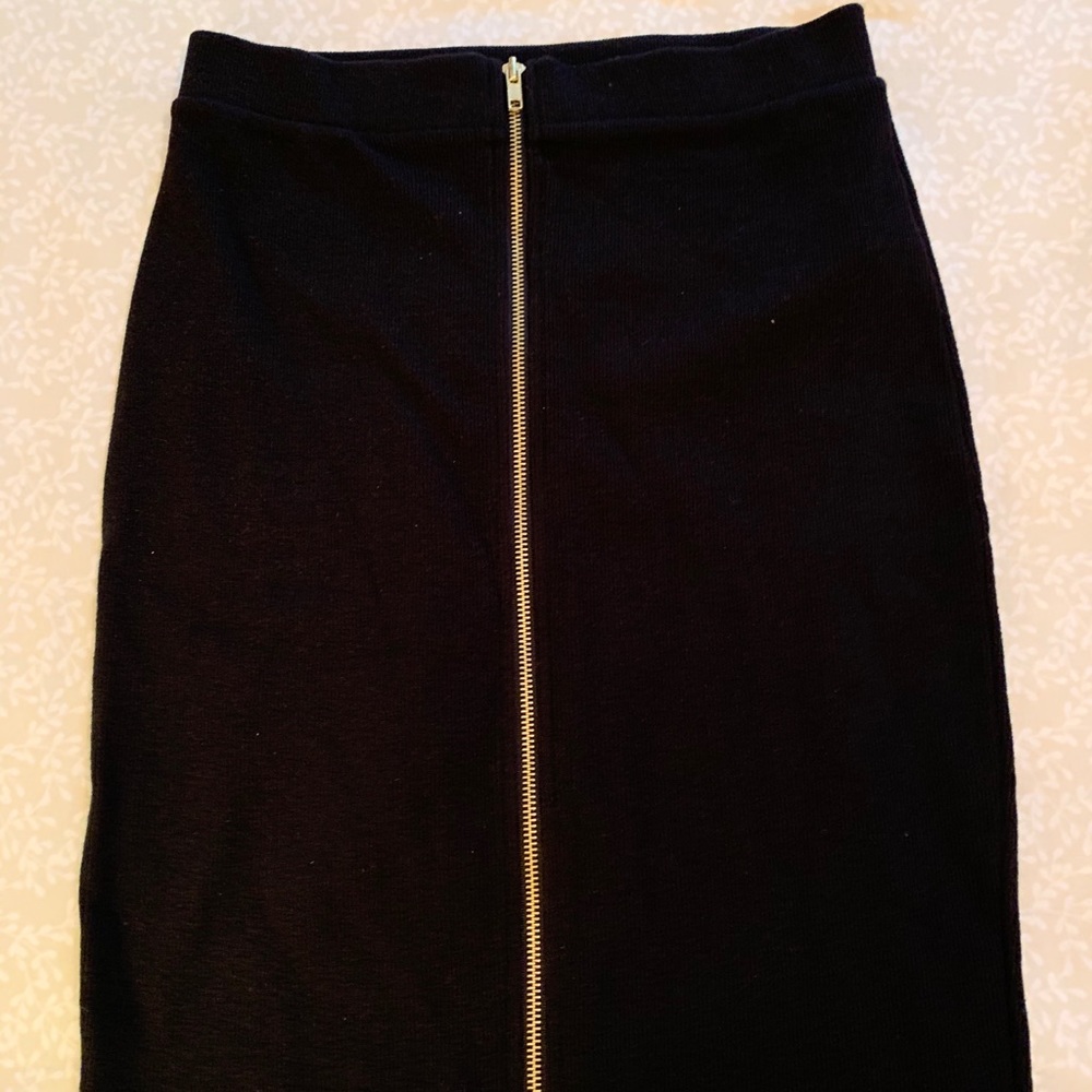Black skirt
